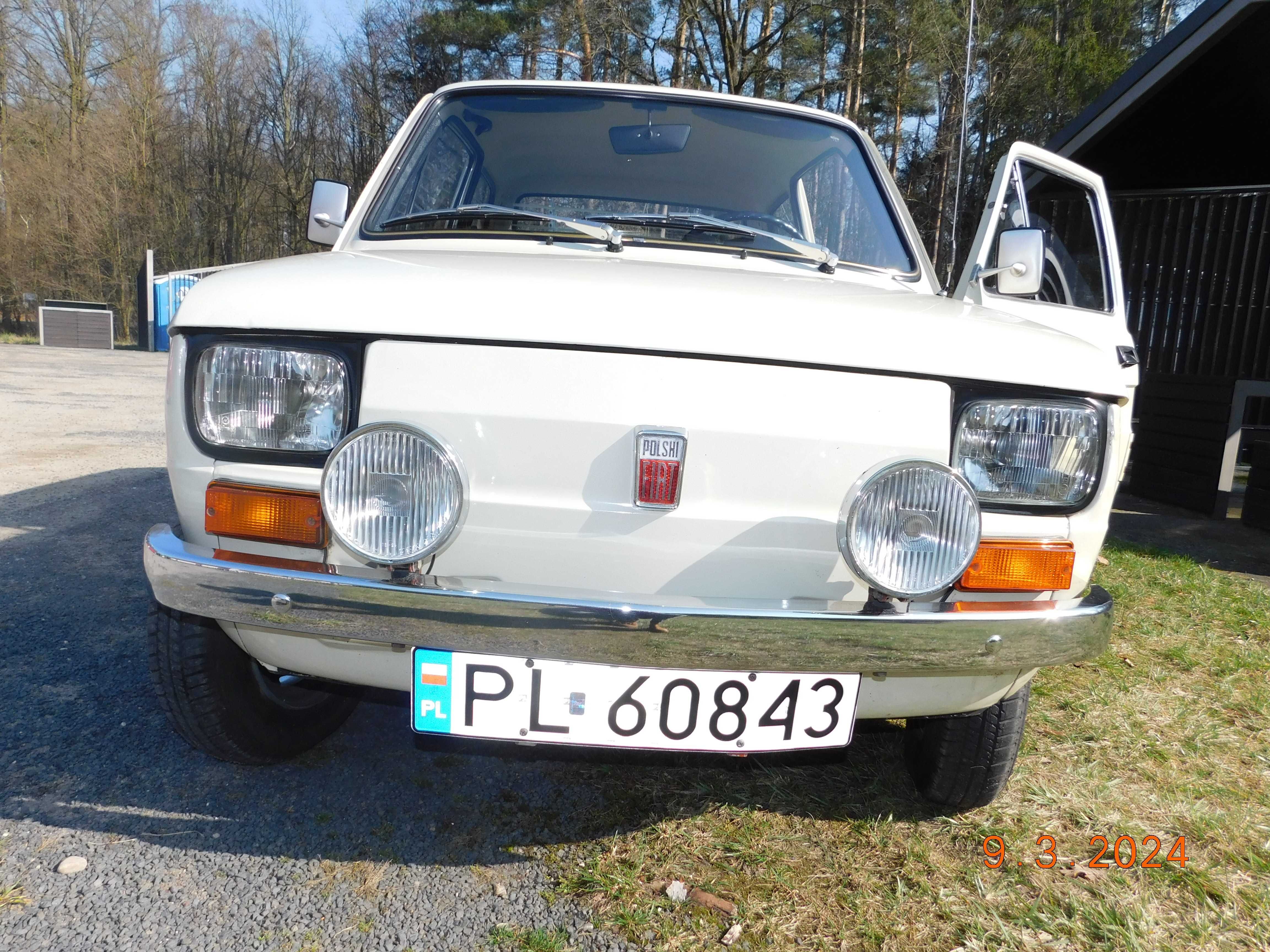 Ikona polskiej motoryzacji, Fiat 126p 600, rok prod. 1975.