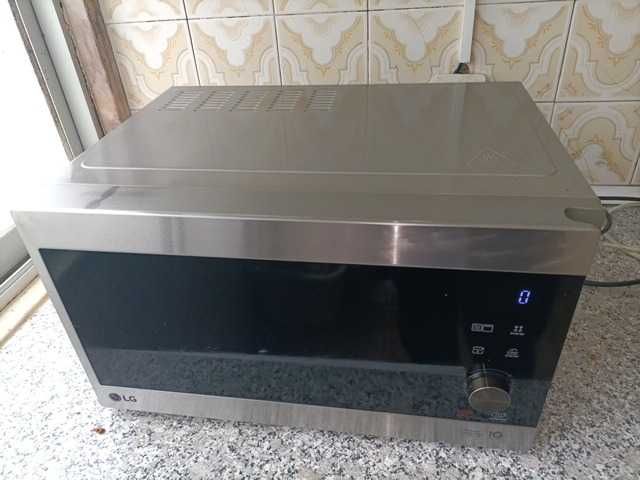 Micro-ondas LG NeoChef MH6565CPS (25 L - Com Grill - Inox)