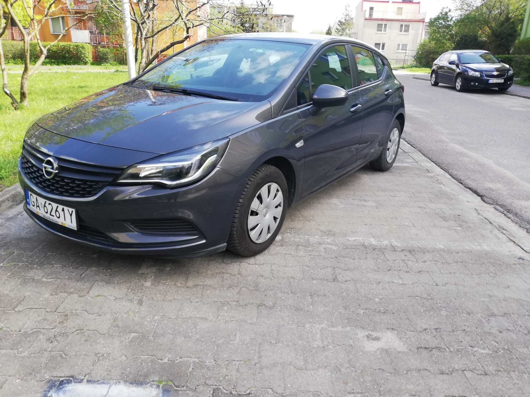 Opel Astra  V Essentia 1 właściciel, niski przebieg, bezwypadkowa