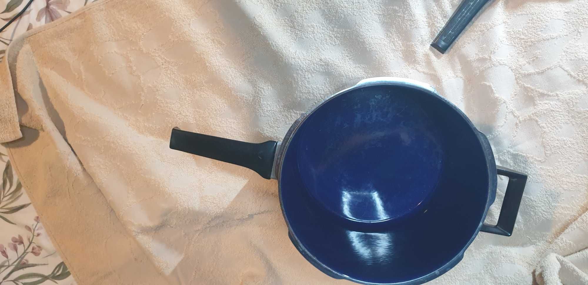 szybkowar pojemosci 4,5 l