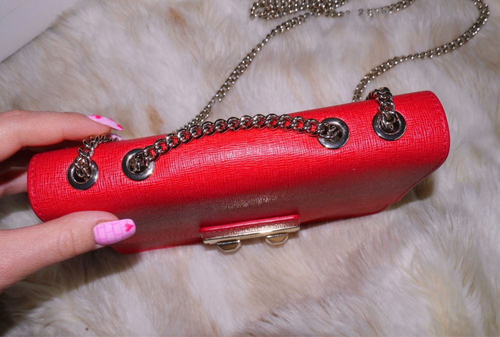 Czerwona torebka FURLA