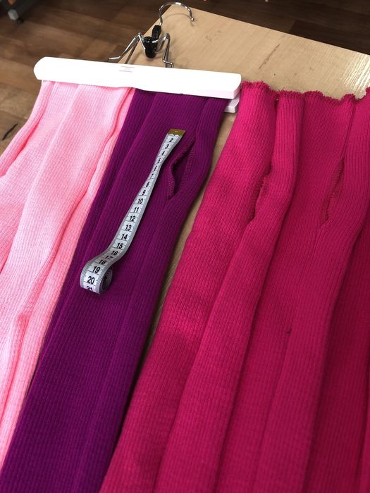 Надійно тримаються на ногах! ГЕТРИ. Всіх можливих кольорів!