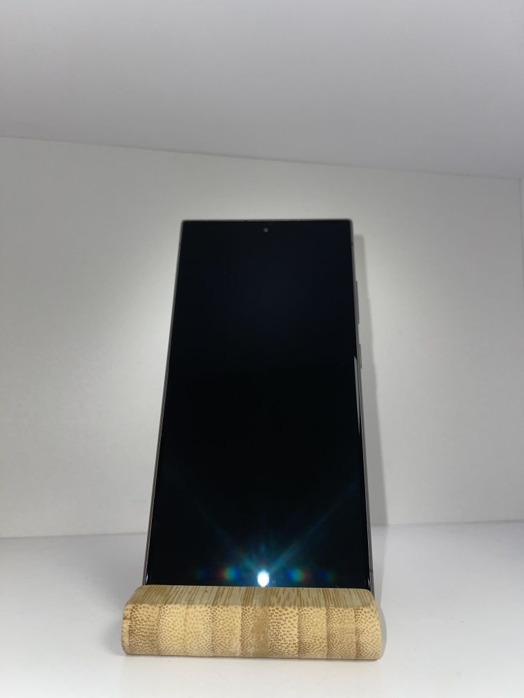 Samsung s24 ultra з гарантією ще 5 місяців