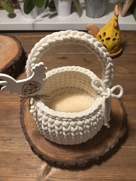 Koszyczek wielkanocny ze sznurka handmade kolor ecru / kremowy