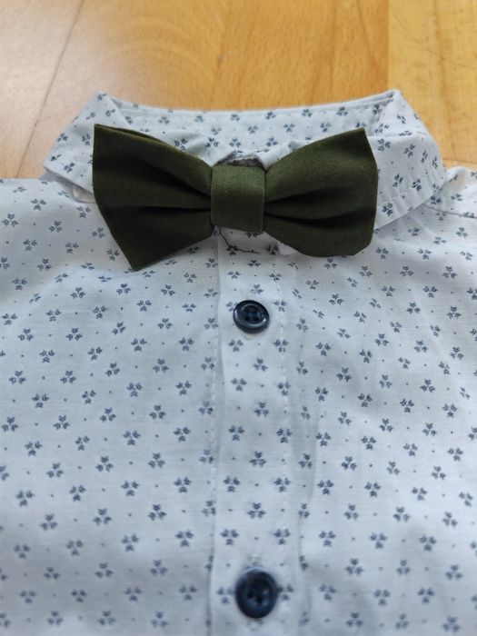 Eleganckie koszulobody z muszką r 74 80