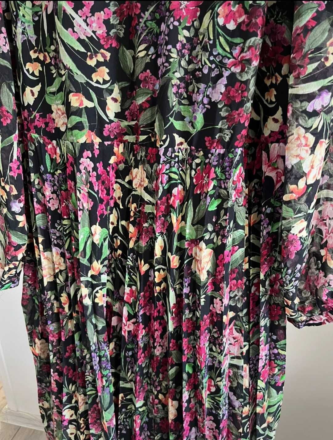 H&M długa kolorowa sukienka plisowana w kwiaty z paskiem M