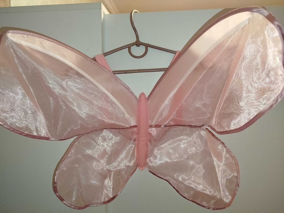 Плаття з крилами, костюм метелика
