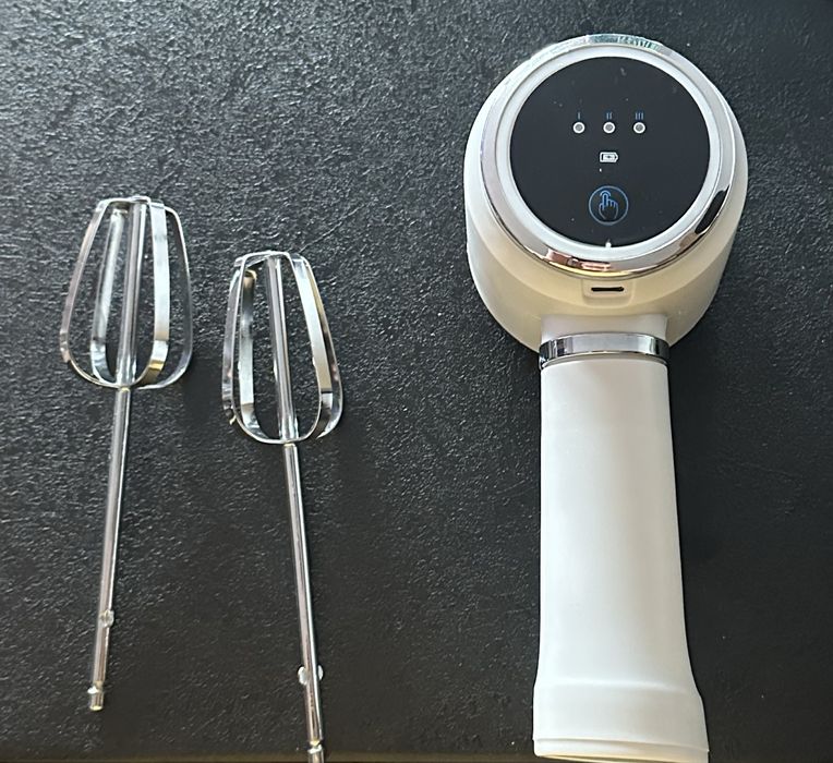 Mikser / robit ręczny kuchenny bezprzewodowy