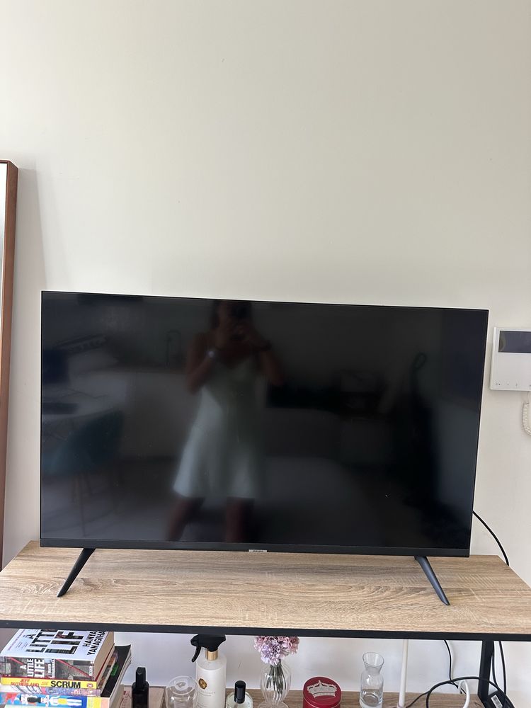 Televisao Samsung TV 43" AU7000 UHD 4K Smart TV