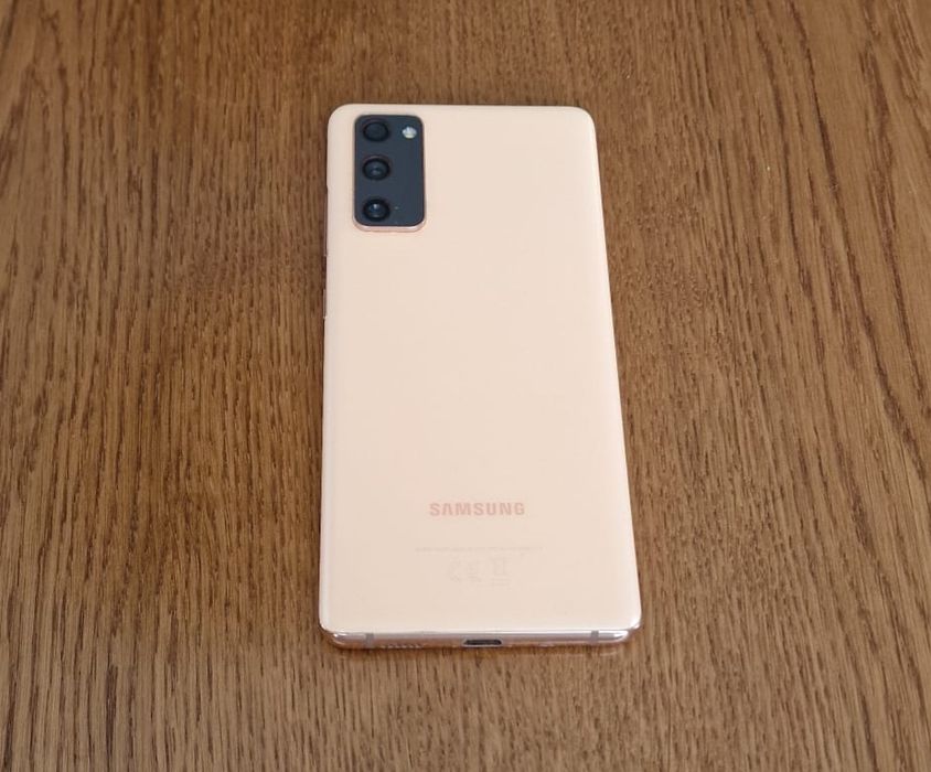 Samsung S20 FE 5G 8/256 GB Stan idealny!