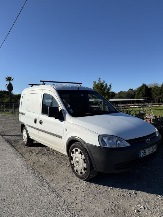 Opel Combo em bom estado