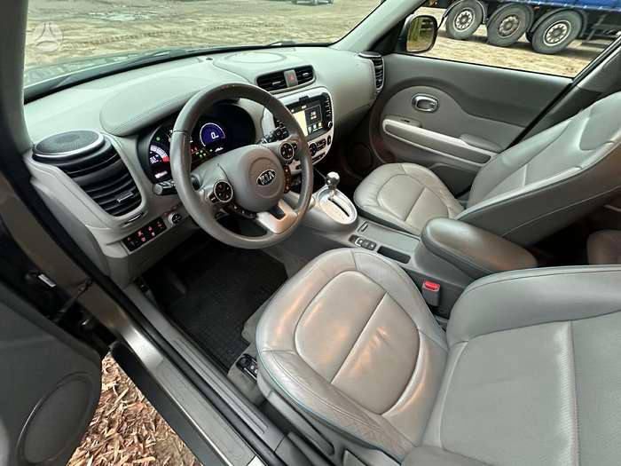Розборка шрот запчасти Kia Soul EV колір IM кіа соул солл разборка