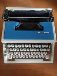 Máquina escrever Olivetti T/L em excelente estado.