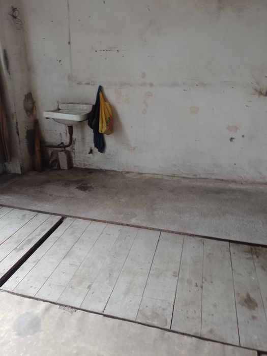 Продам кап.гараж.Мотор 1