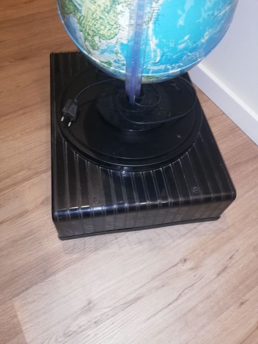 Apoio giratório para TV/portátil/coluna de som