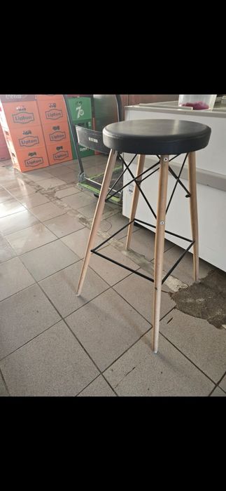 Bancos altos de balcão