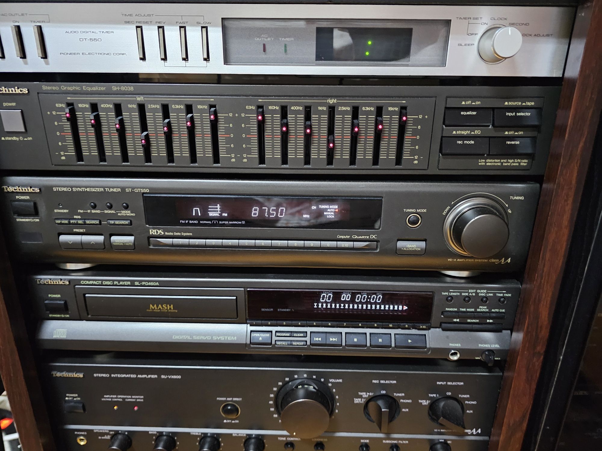 Aparelhagem Technics com temporizador Pioneer como nova.