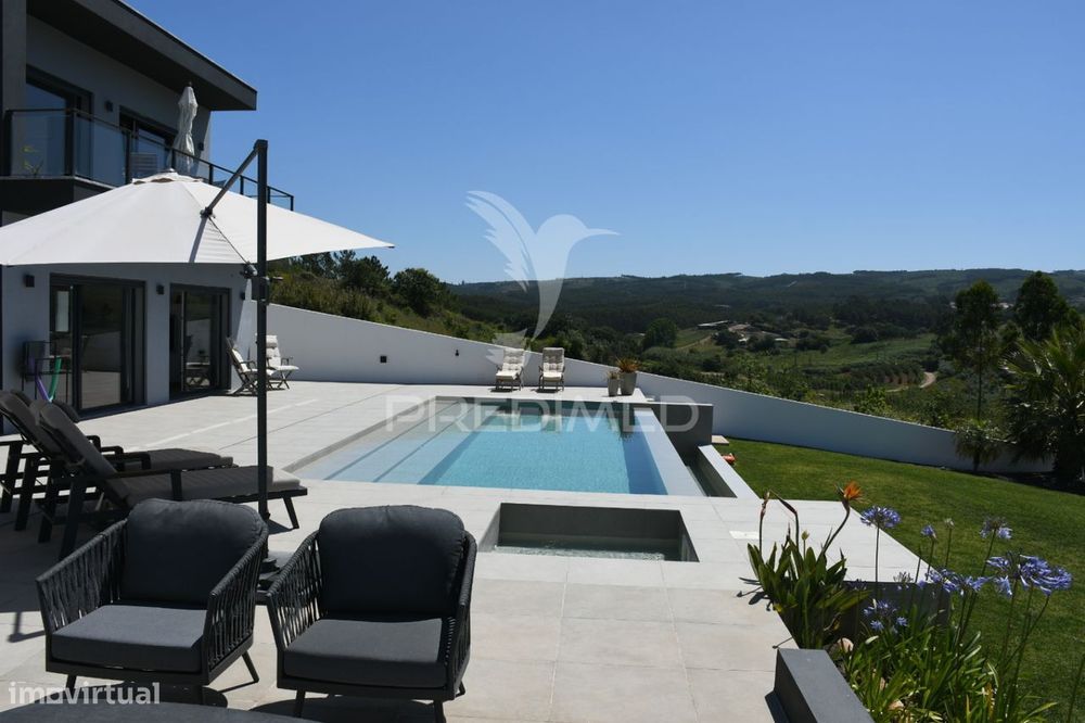 Moradia T3 vista Serra do Montejunto