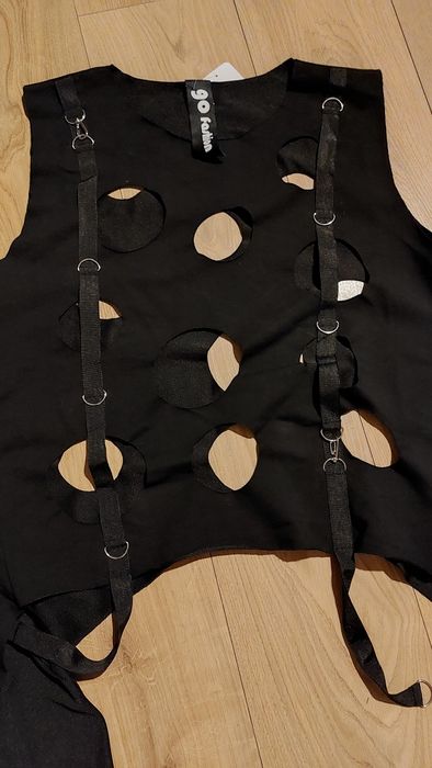 Bardzo oryginalne nowe wdzianko 36-38-40 czarne