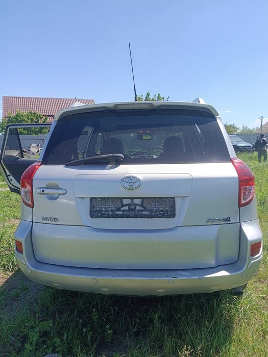 Разборка Toyota RAF 4 третье поколение 2005-2012 раф 4 поколение 3