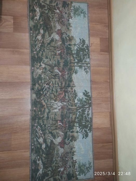 Дві картини з гобелену "Полювання" і "Дівчина з овечкою"