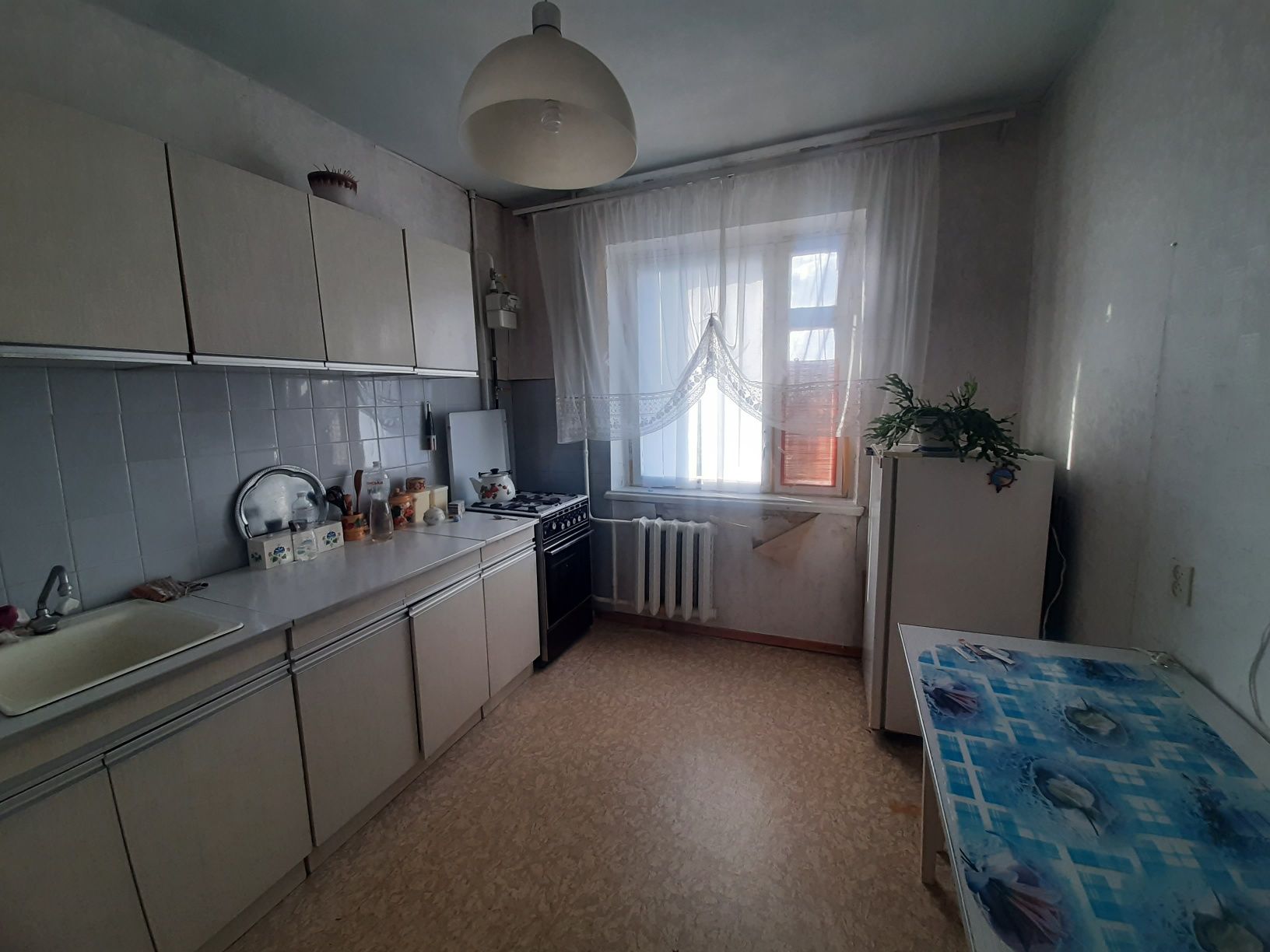 Продам 2 ком, Ул Харьковская, не угловая