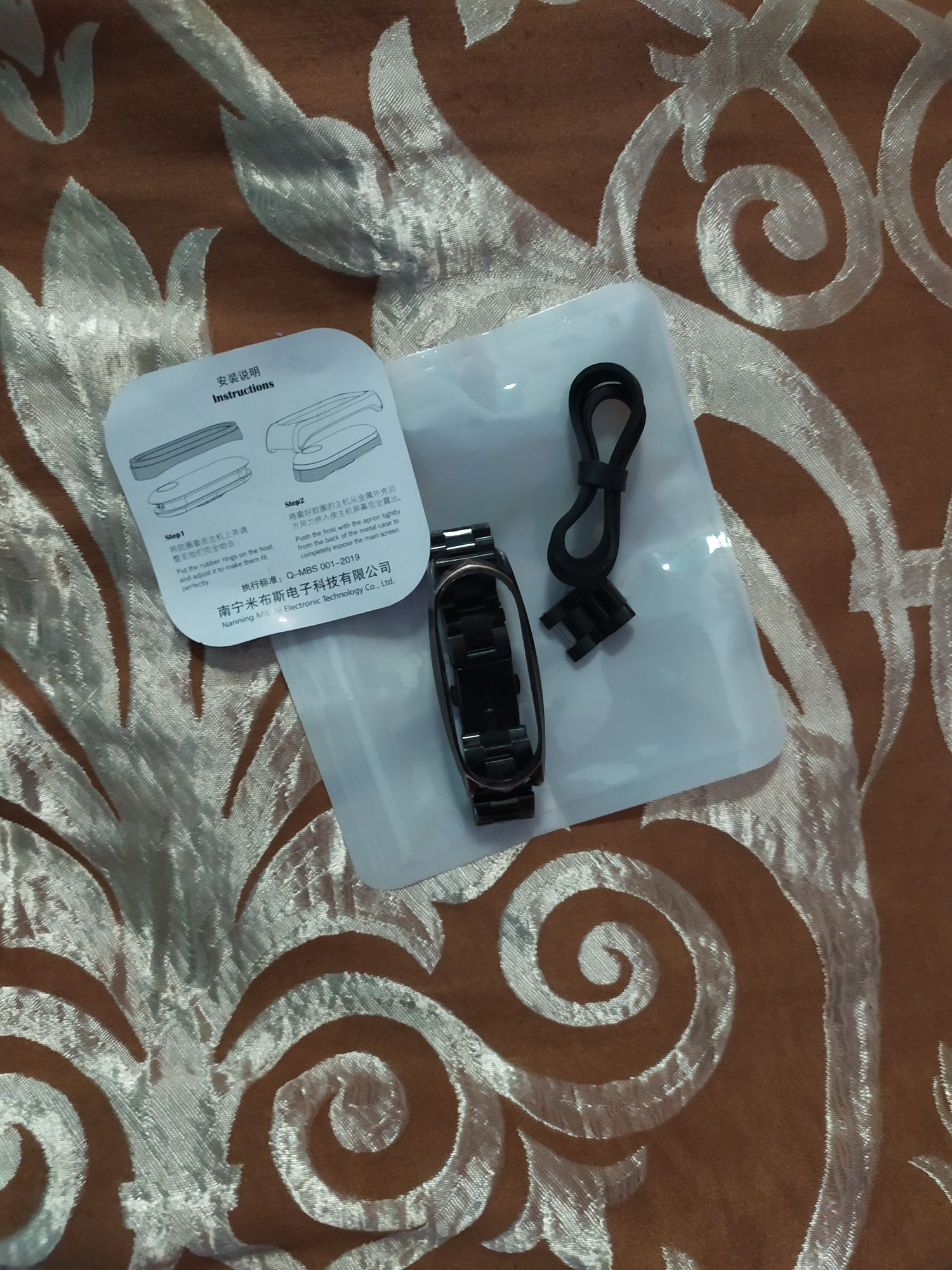 Ремінець до Фитнес-браслет Xiaomi Mi Band 4/3
Давайте!
Фитнес-