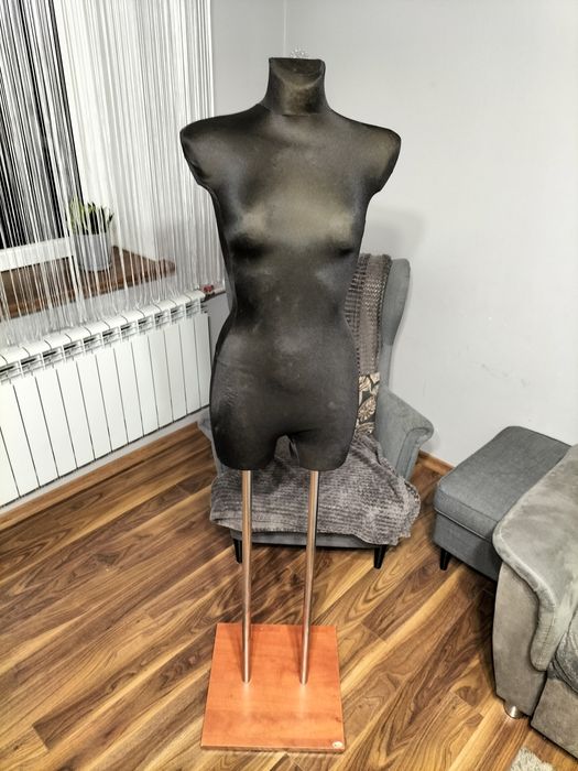 Manekin damski piana pur