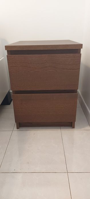 Mesa cabeceira castanha Ikea