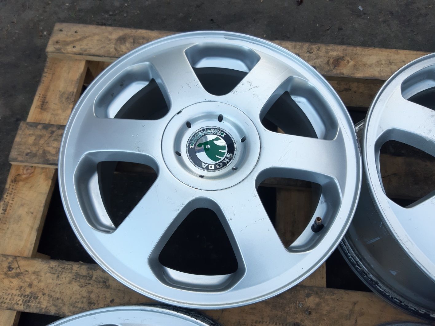 Alu felgi skoda octavia 15 5x100