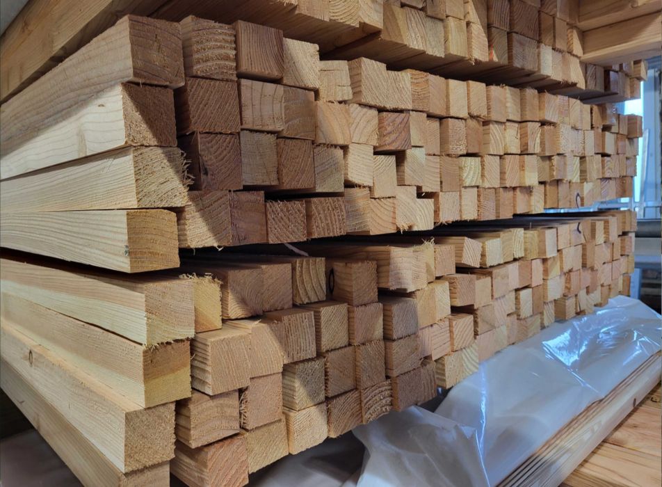 Deska elewacyjna modrzewiowa boazeria szalówka podbitka modrzew taras