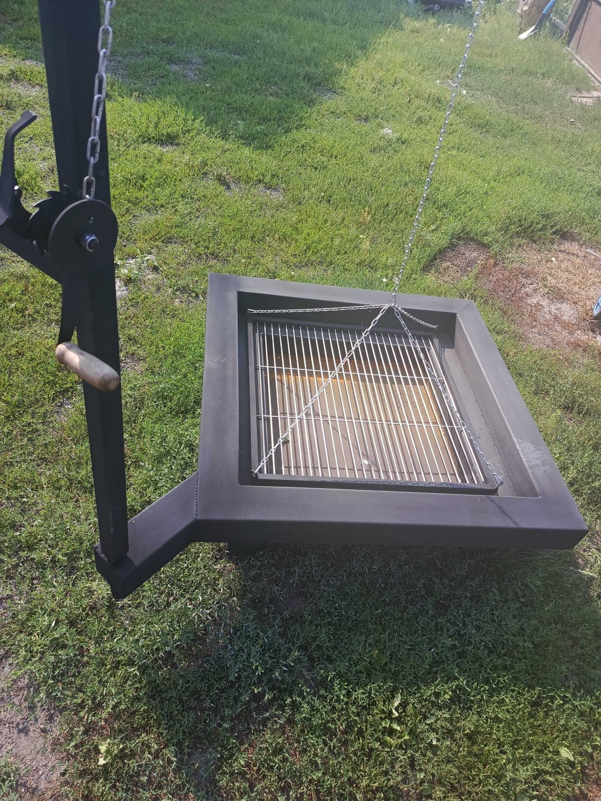 Grill ogrodowy, Palenisko ogrodowe. Solidne
