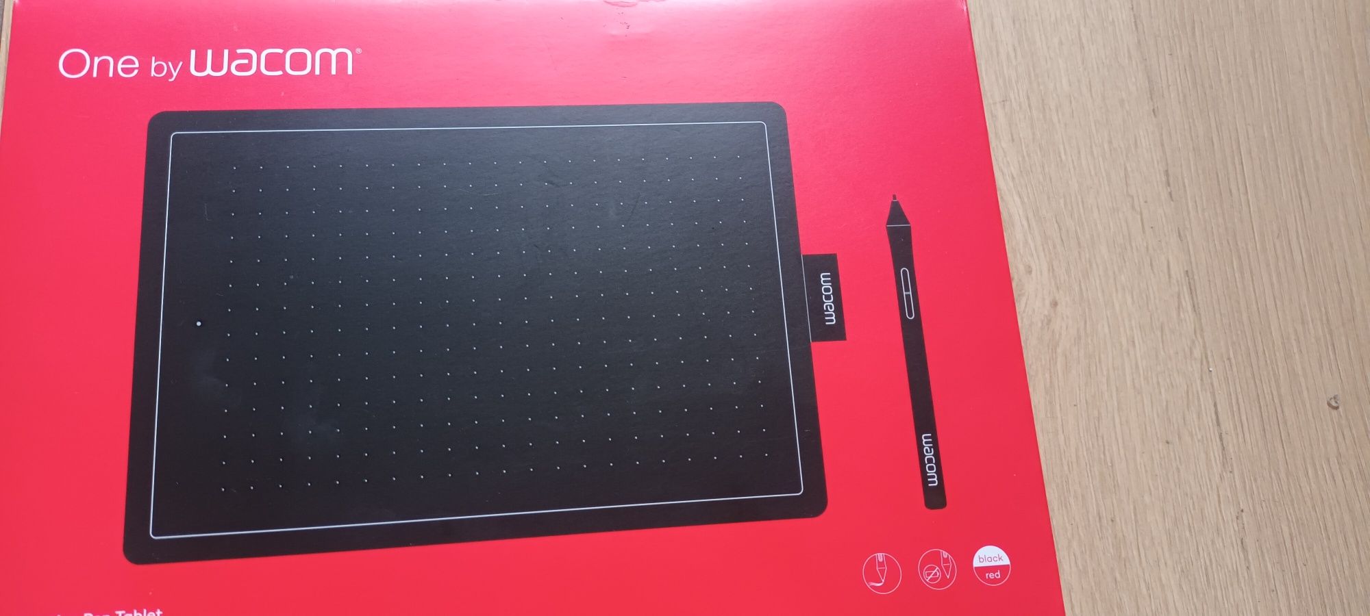 Tablet graficzny One by Wacom medium