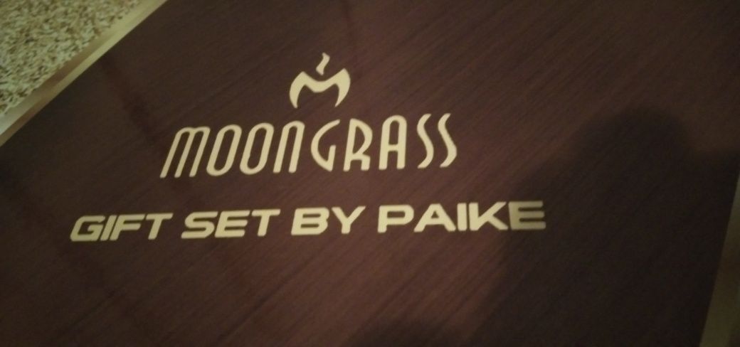 Moongrass Подарунковий набір фляга з рюмками