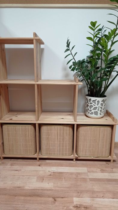 Regał sosnowy otwarty