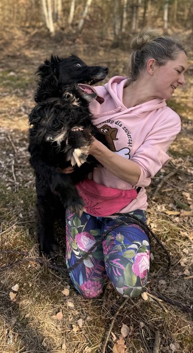 Latami zamknięty w boksie przez zwyrola… pies ideał do adopcji