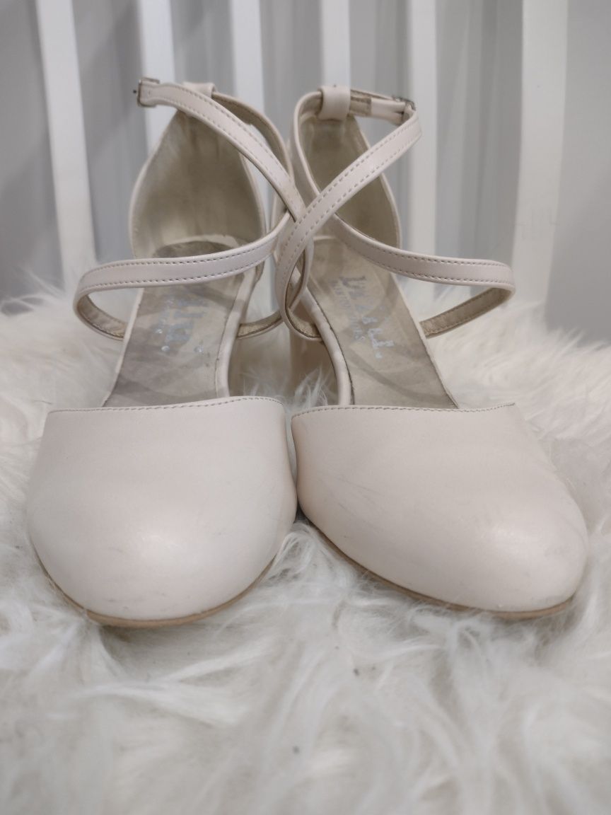 Buty ślubne brillu