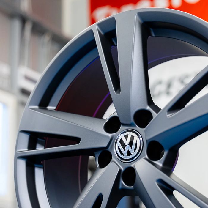 NOWE ORYGINALNE Felgi aluminiowe 19" - Volkswagen Golf Passat Tiguan