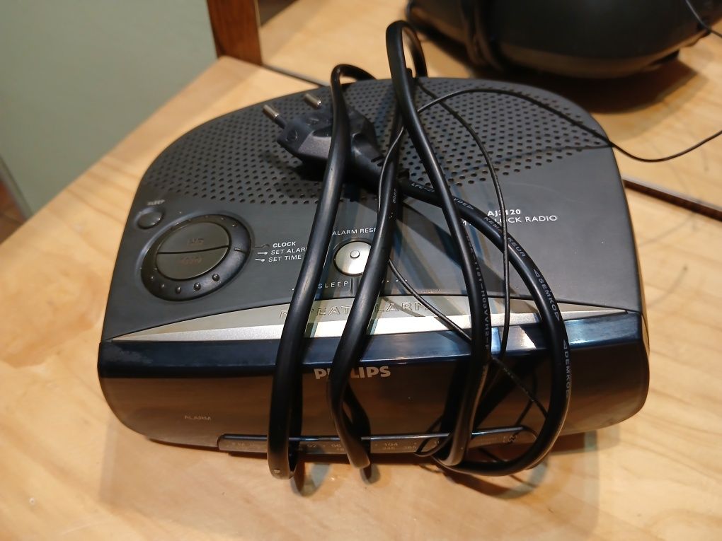 Radiobudzik Philips AJ3120