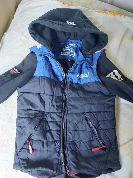 Курточка-жилетка 122р