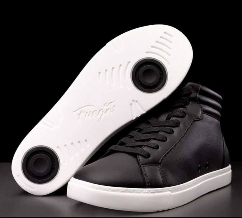 Взуття для танців, кеди, кросівки