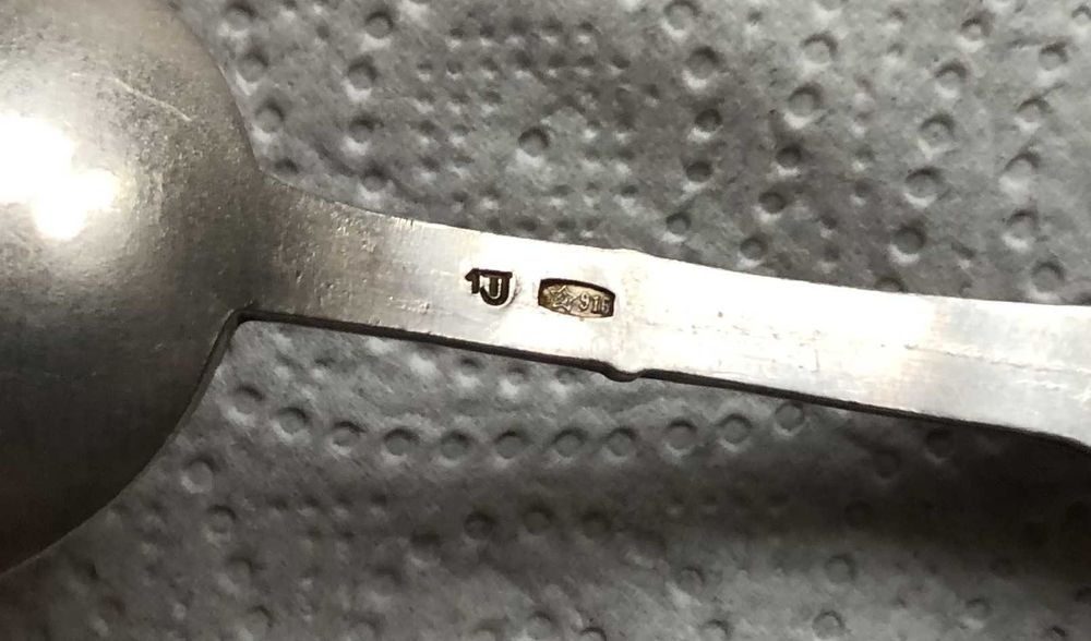 Детская чайная ложка (серебро-916, эмали) - 30,2 г.