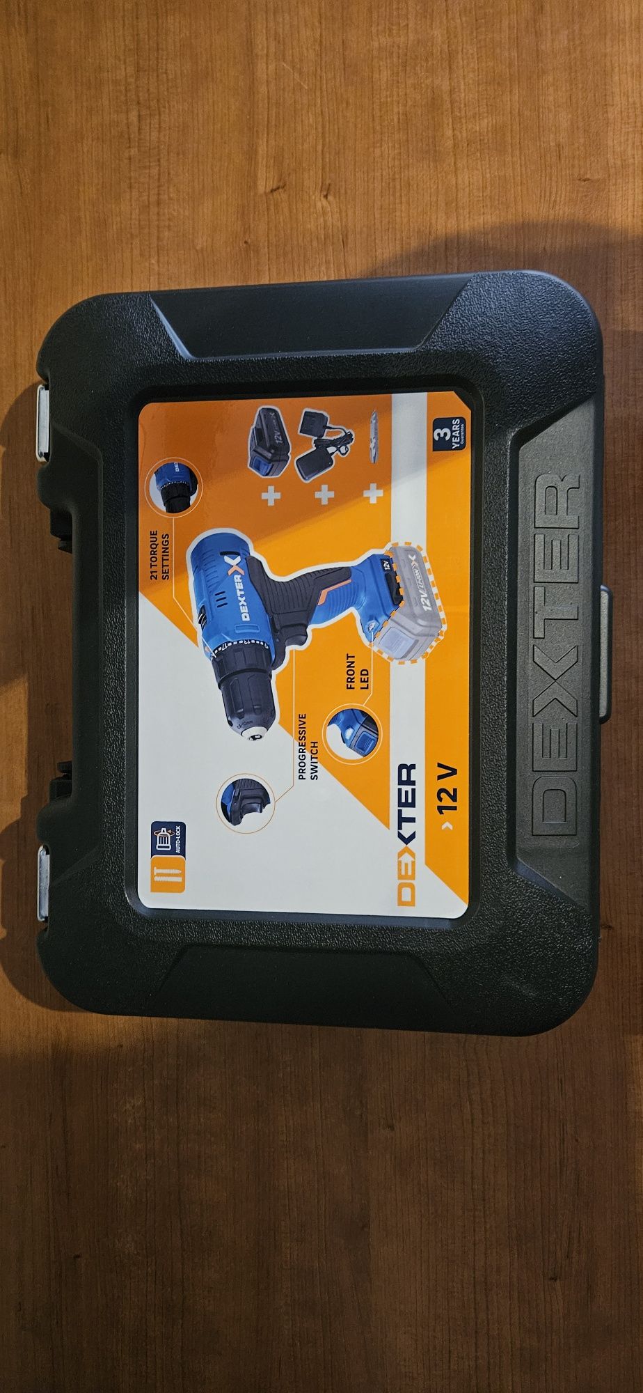 Máquina aparafusadora dexter 12V