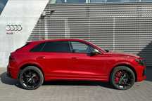Audi RS Q8 Cena katalogowa: 996 320,00 zł