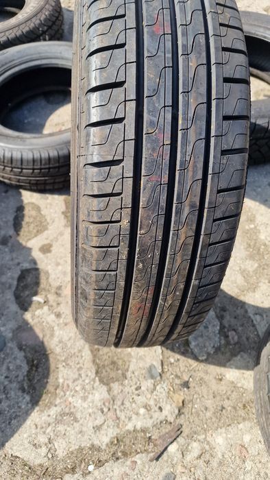 205/70r15c Pirelli Carrier
