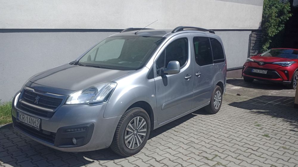Peugeot Partner partner Tepee5os serwis duzo FV z napraw salonPL warto vat23 brutto