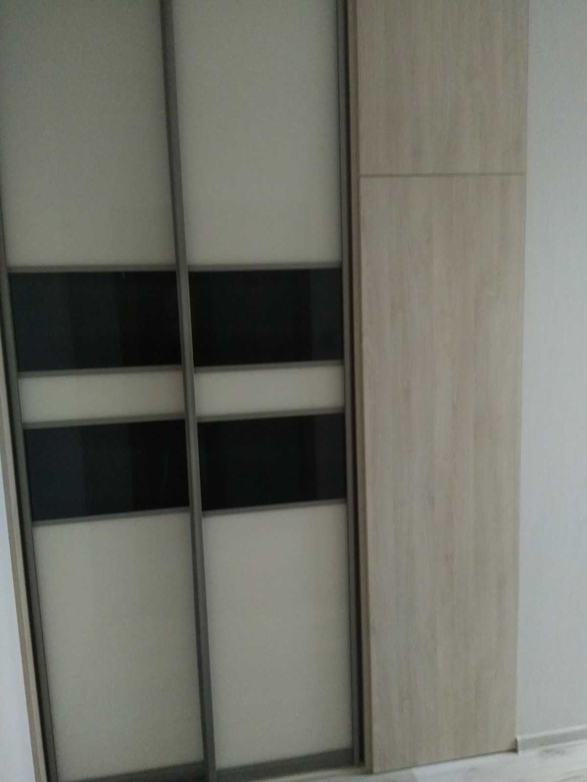 Szafa wnękowa do Zabudowy Pojemna Stan Idealny