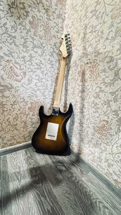 електро гітара Washburn