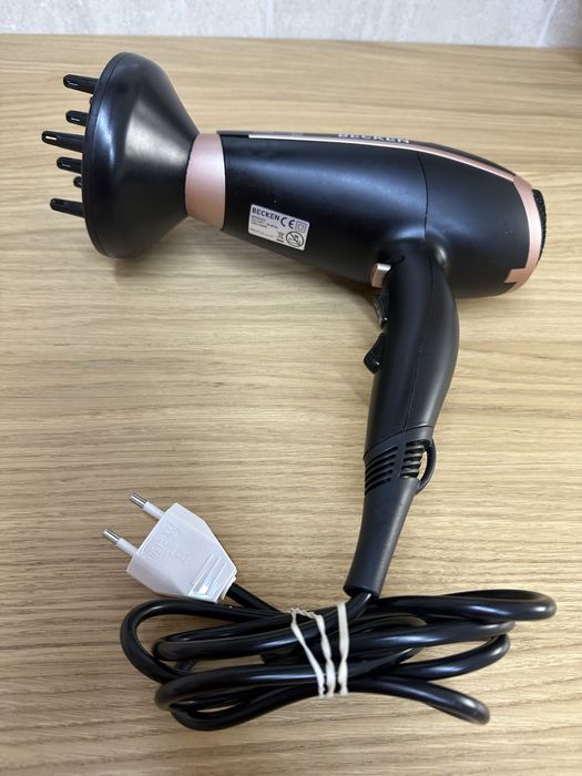 Secador de cabelo marca Becken