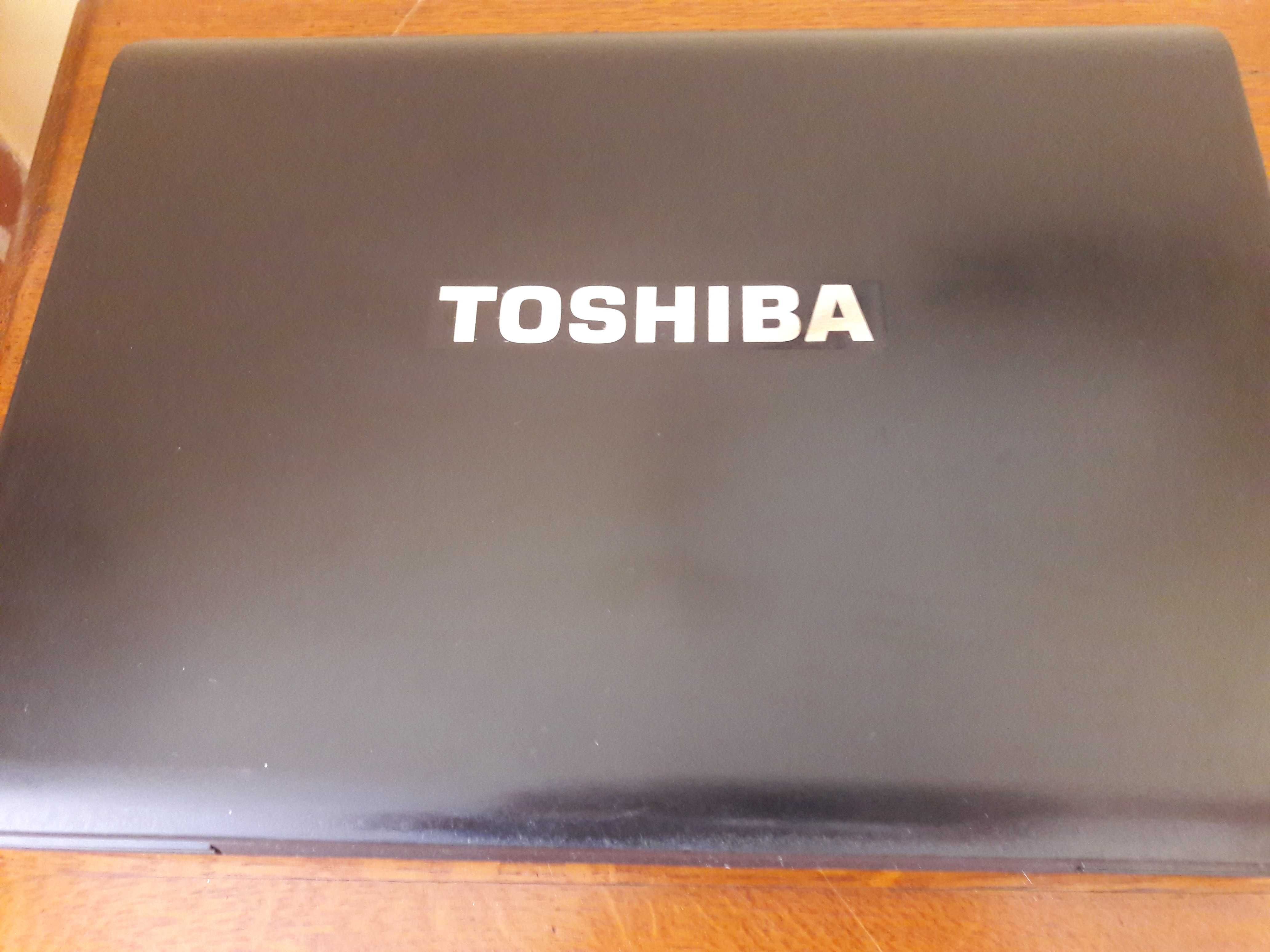 laptop Toshiba Satelite P2oo-BA używany 17"
